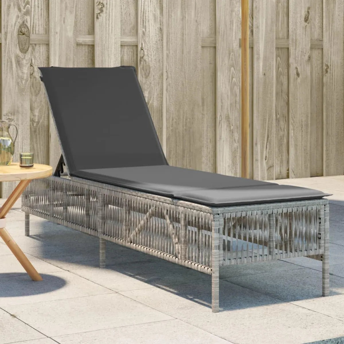 Poltrona reclinabile da giardino in rattan con cuscino lavabile